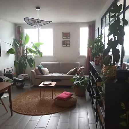 Sunny Flat In * Paryż