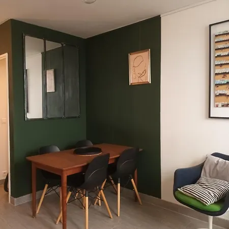 Apartament Sunny Flat In *